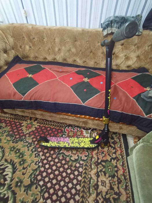 трюковой самокат новый в отличном состоянии