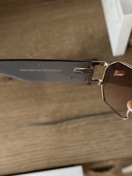 Слънчеви очила Carolina Lemke.