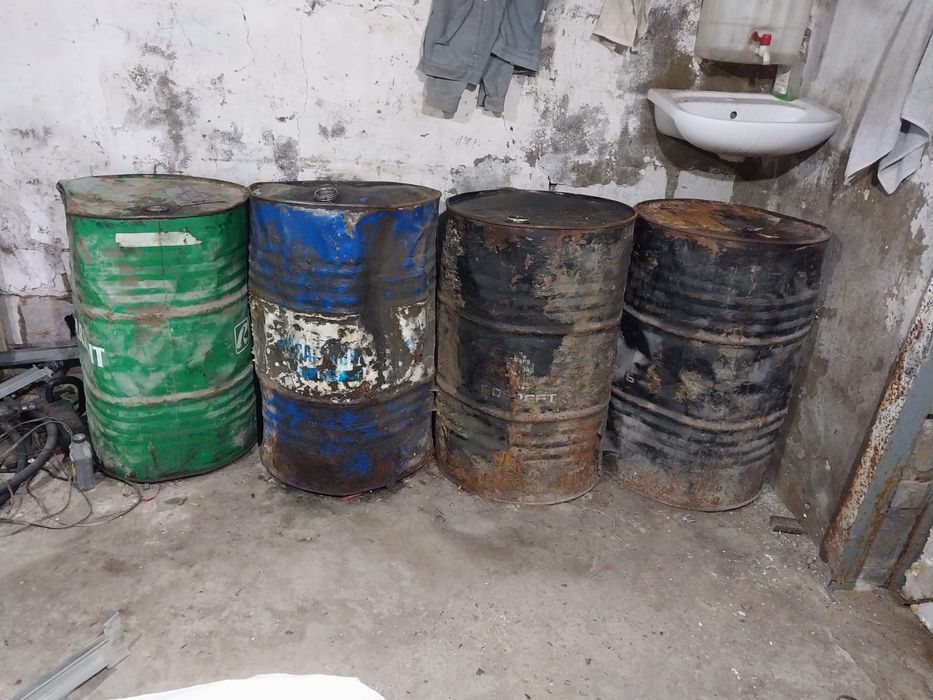 Бочки из под обработанного масла