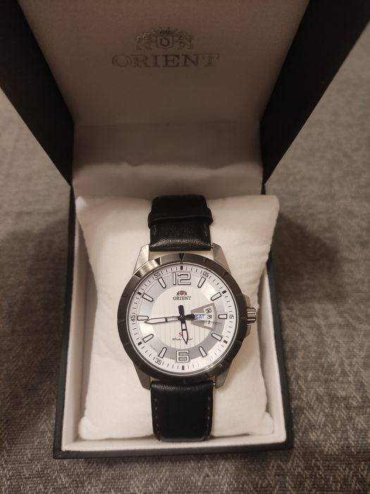 Продам часы, в хорошем состоянии!