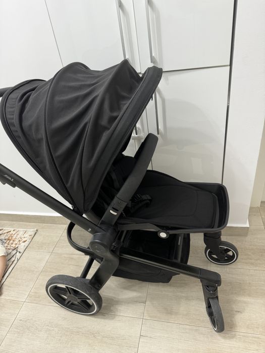 Vand Carucior Joolz Hub+ brilliant black + cocon si accesorii