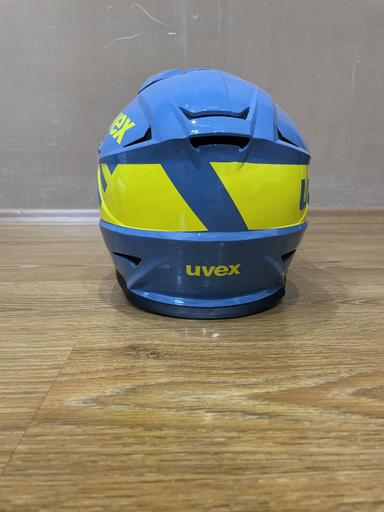 Каска Uvex М размер.