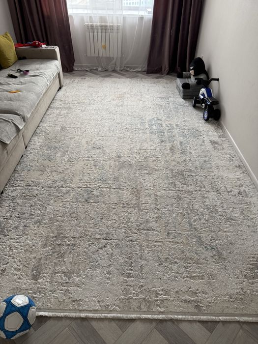 Продается ковер 3 на 4