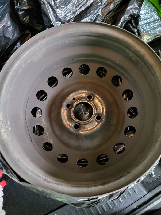 Vand jante Dacia OEM Tabla 15