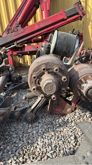 Ось на полуприцеп