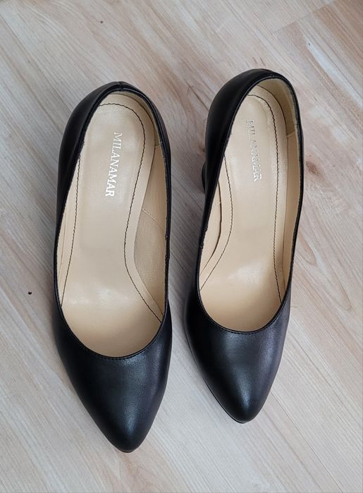 Pantofi negri de piele noi, 300 ron