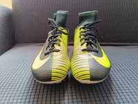 Vând pantofi fotbal Nike Mercurial