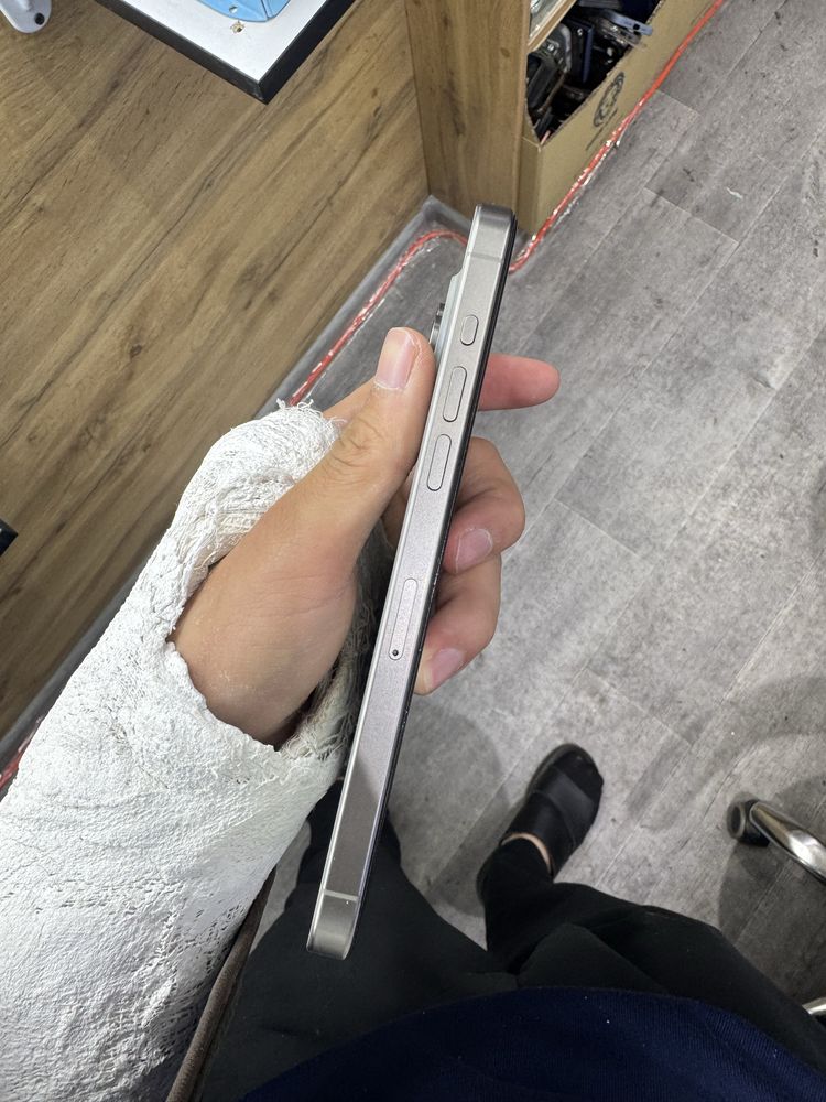 Iphone 15 pro max sorchna