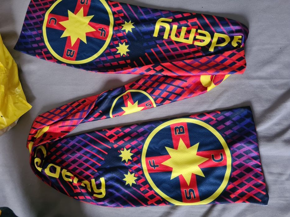 Fular, guler, caiet FCSB