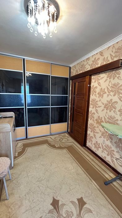 Продам 4х комнатную улучшеной планировки квартиру