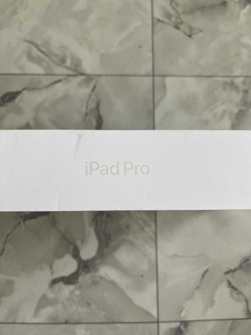 iPad 11 пълен комплект