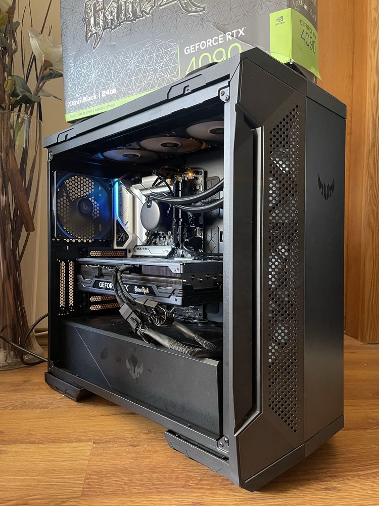 Мощен компютър/ I9 13900K/64GB/Водно/RTX 4090 24GB/2TB SSD/4TB HDD