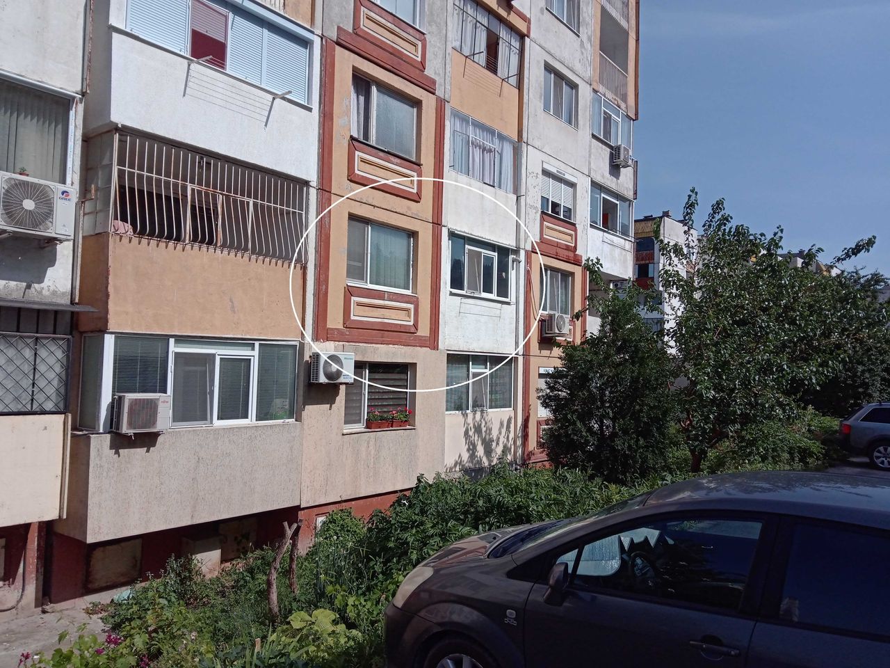 Продава се Едностаен апартамент в Шумен, Боян Българанов 2 - 45 кв.м за 998 €/кв.м - Снимка #12