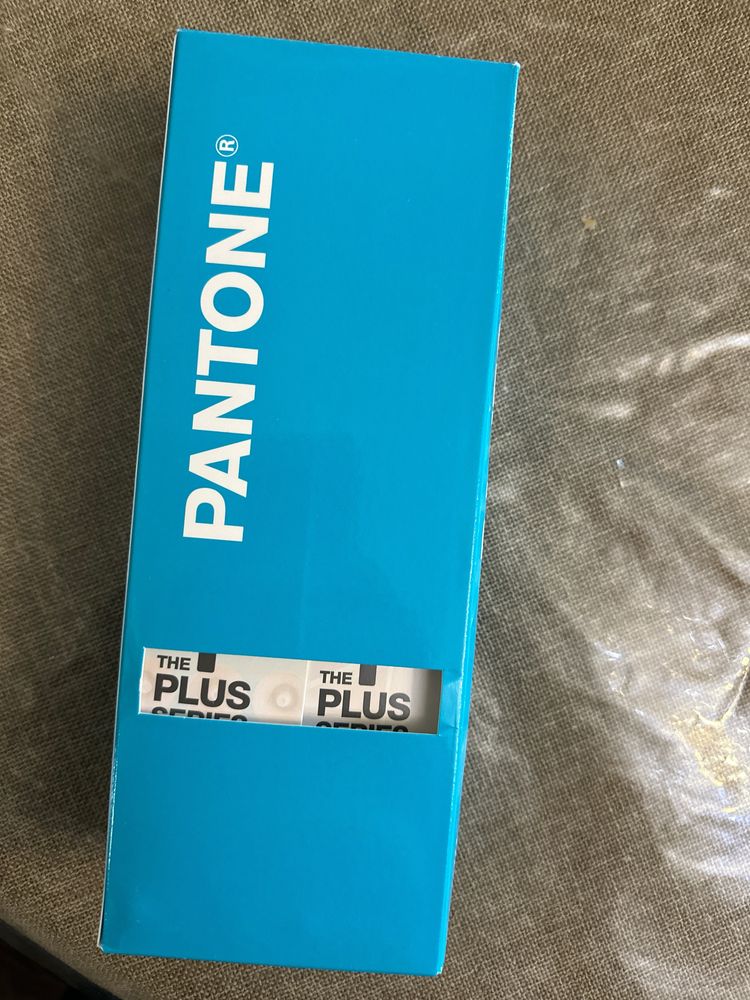 Каталоги PANTONE