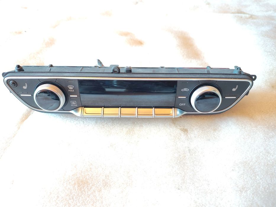 Panou clima panou climatronic cu incalzire in scaun audi a4 a5 8w b9