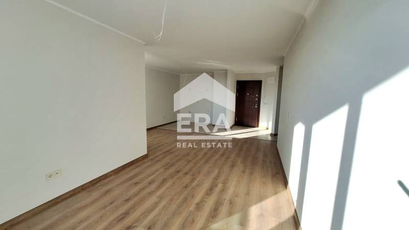 Продава се Двустаен апартамент в Варна, Виница - 68 кв.м за 1683 €/кв.м - Снимка #3