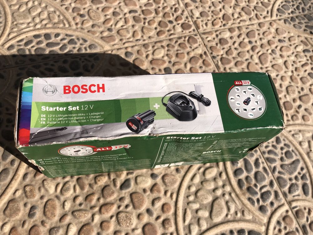 зарядно и батерия Bosch 12 V 1.5ah