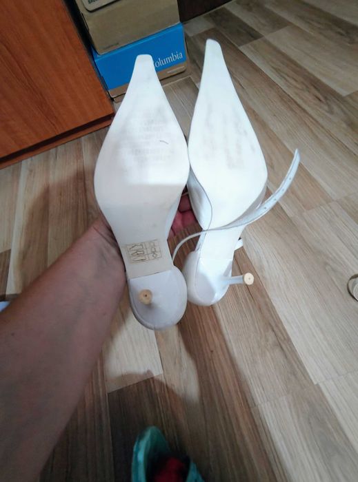 Pantofi nunta albi noi nr 36 piele si gratis