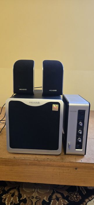 Продам усилитель и колонки Microlab FC360