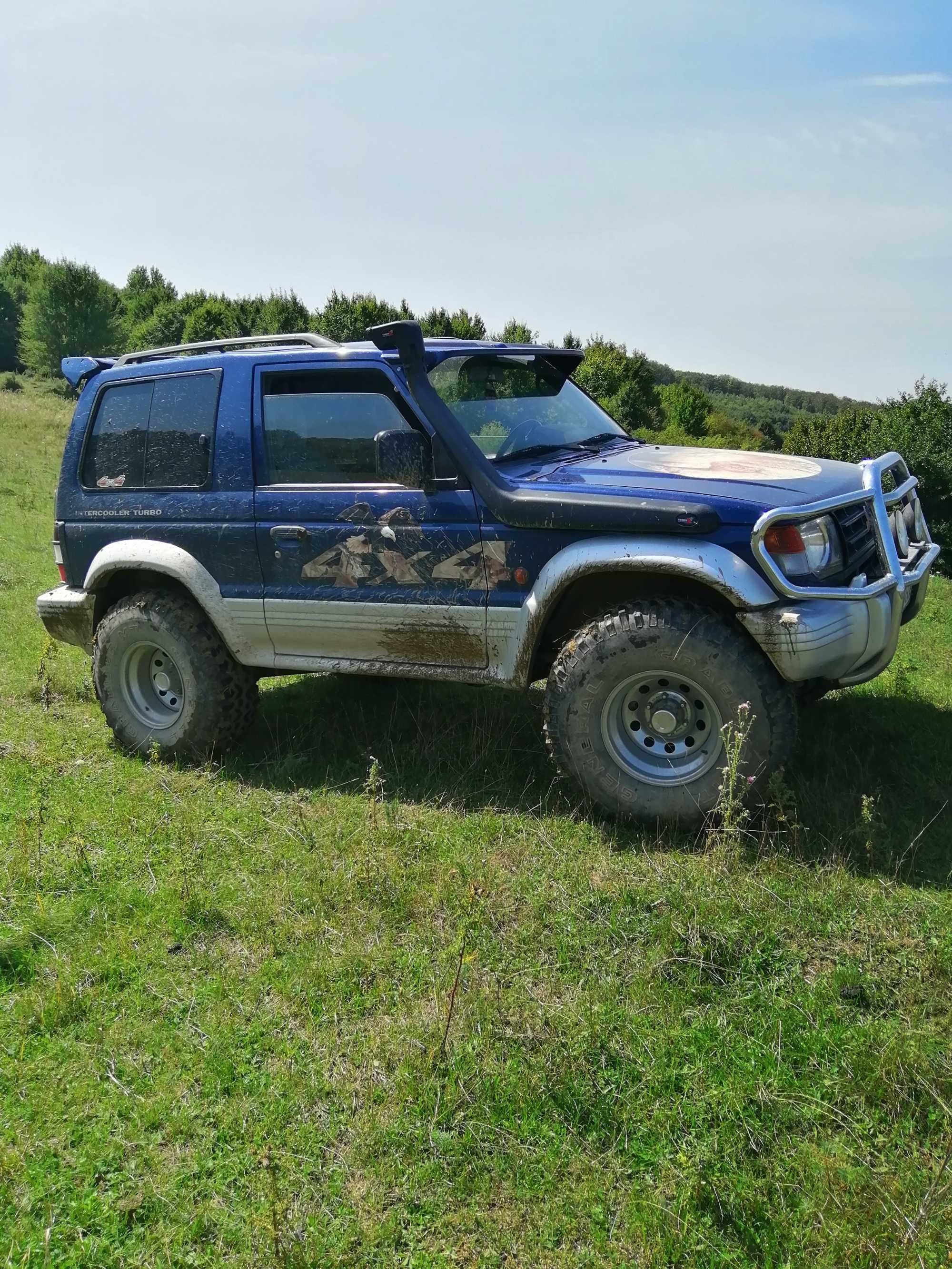 Mitsubishi Pajero 2.5, 4000€