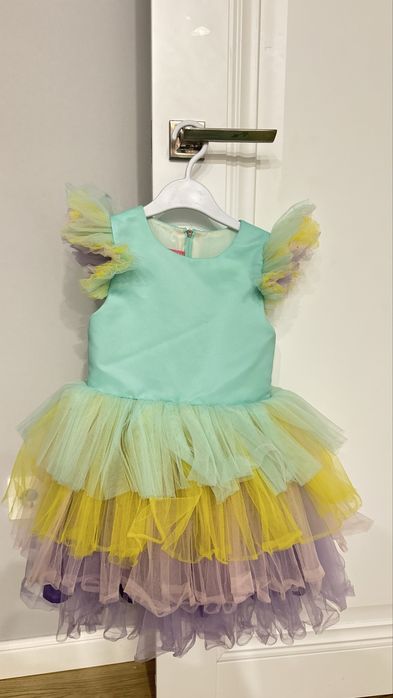 Платье единорожки красивое