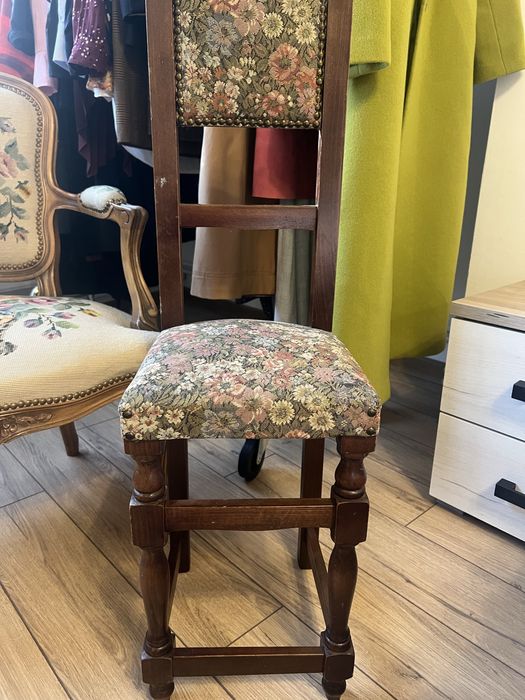 Scaun mic lemn vintage