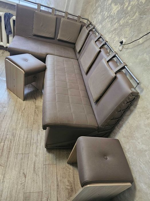 Продам обеденную зону