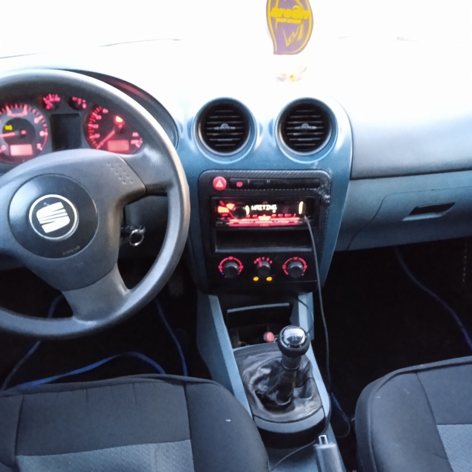 Vând Seat Ibiza 1.4 MPI