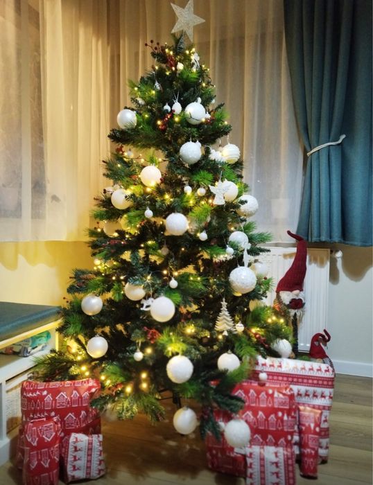 Vând brad artificial premium Kring Phoenix