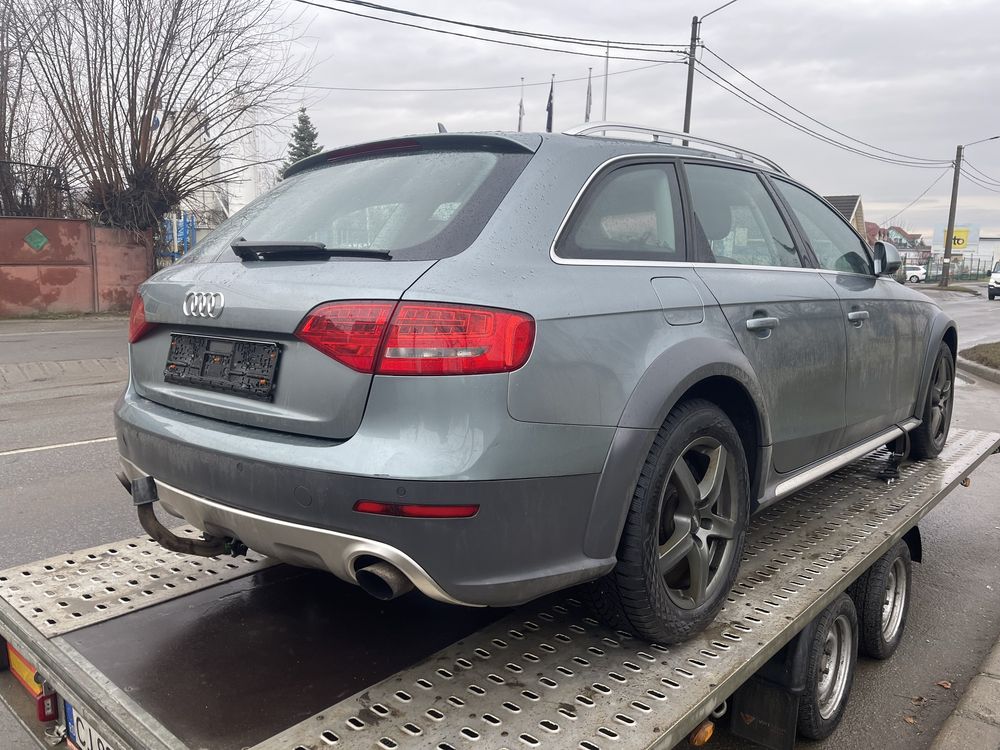 Dezmembrez Audi A4 B8 Allroad quattro 2.0 tfsi