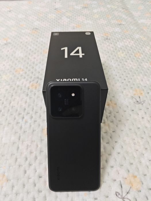Продам смартфон Xiaomi 14