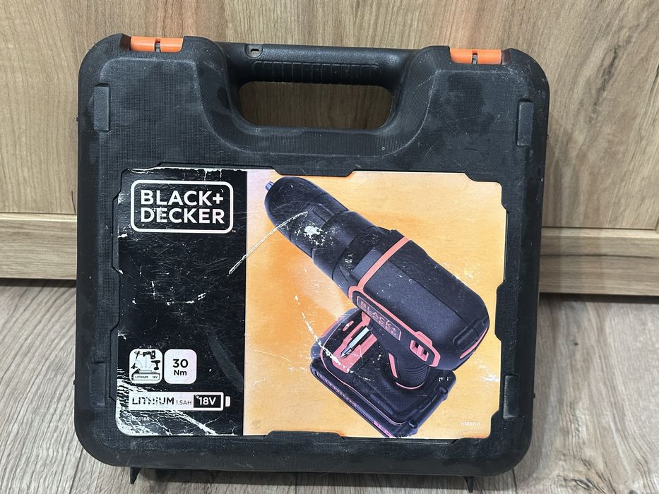 Masina de gaurit si insurubat cu percutie pe acumulator Balck&Decker