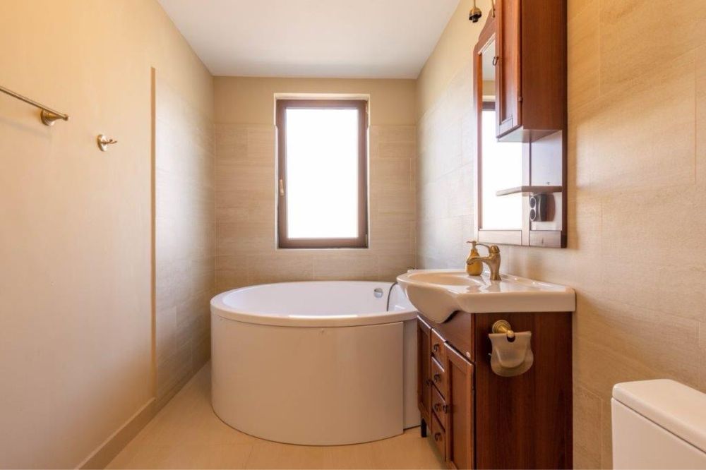 Inchiriere casa Floresti