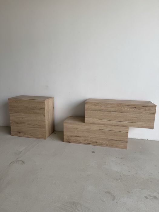 Corpuri mobilier perete
