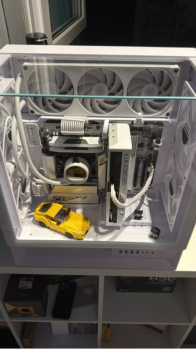 NZXT Kraken 360 rgb alb + NZXT F360 alb