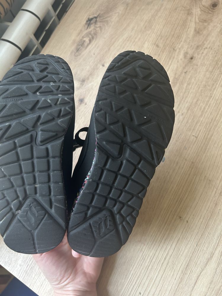 Детски обивки Skechers 31 номер