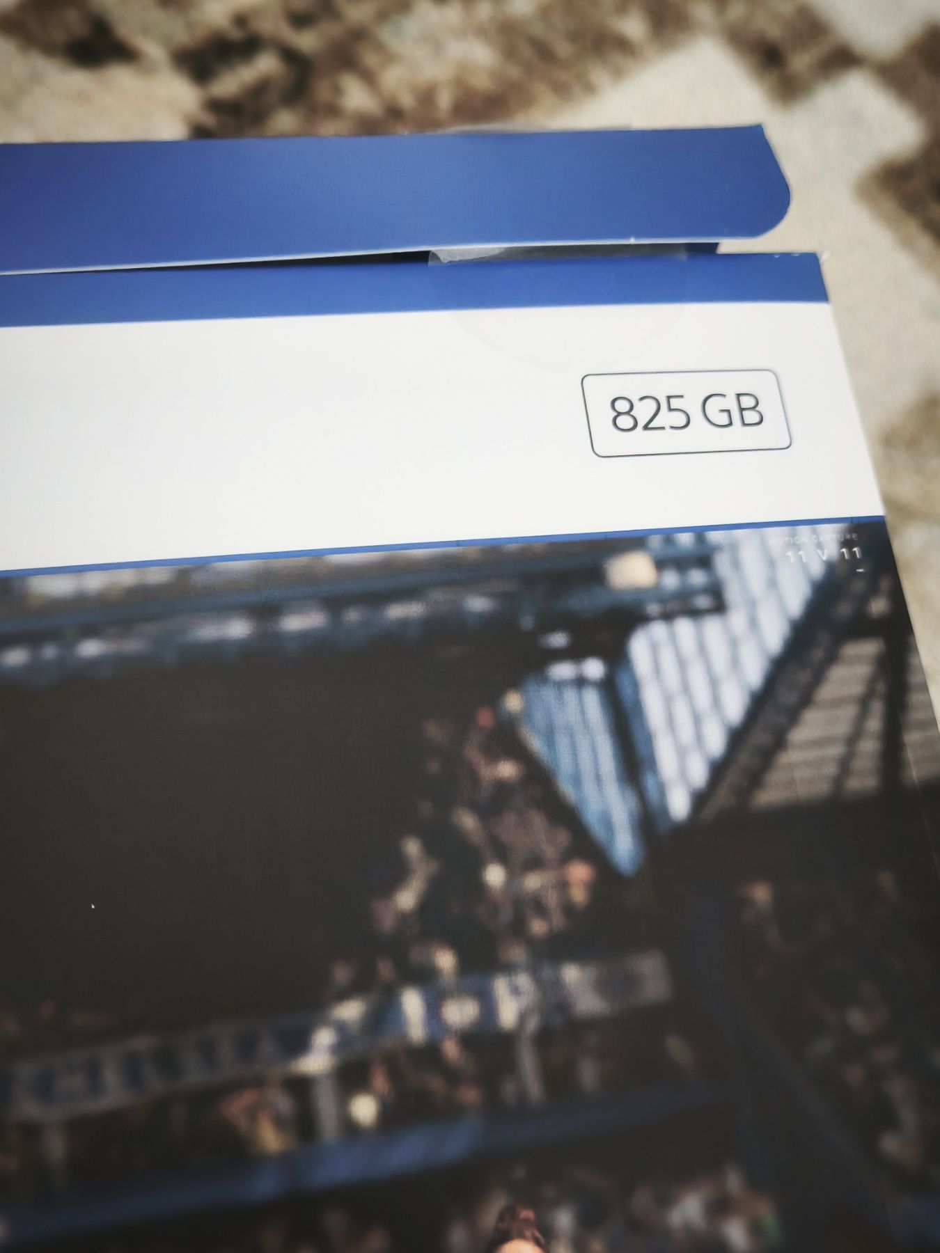 Продавам PlayStation 5 (825GB SSD) + 2 джойстика + 2 игри