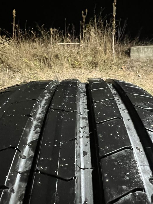 Летни гуми Pirelli 245/45 R19 , DOT 21
