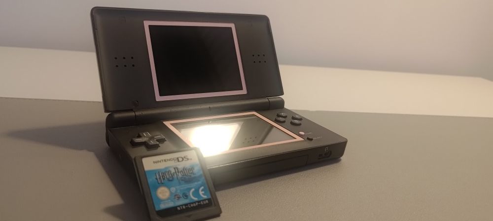 Nintendo DS lite
