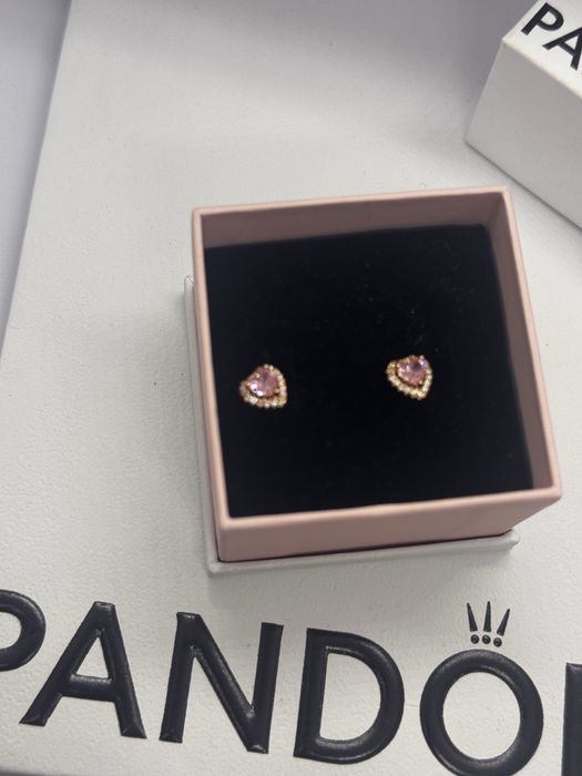 Пандора обеци Pandora