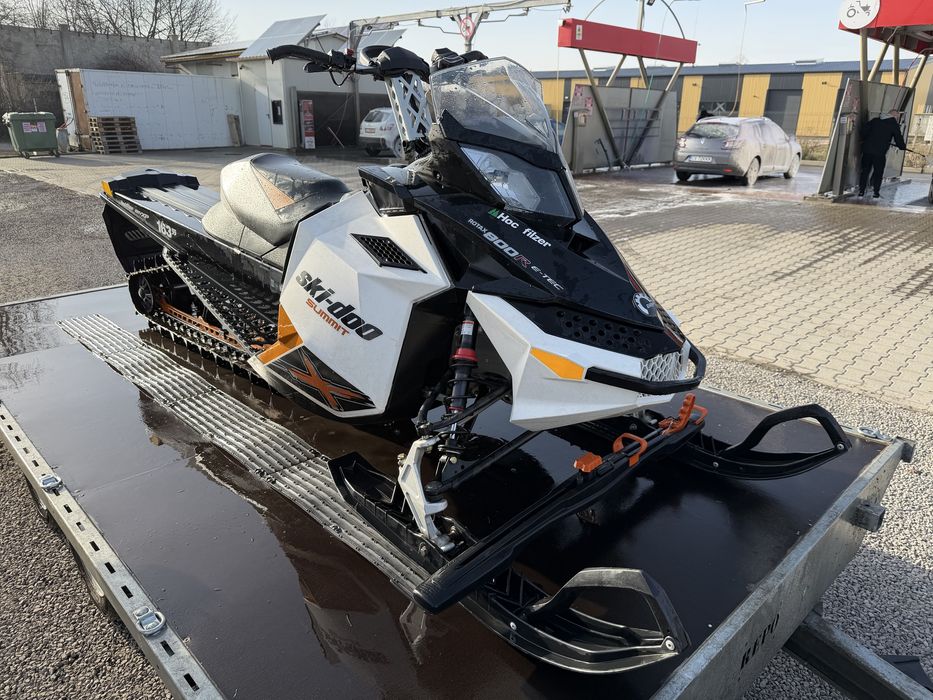 Can Am Ski-doo e-tec