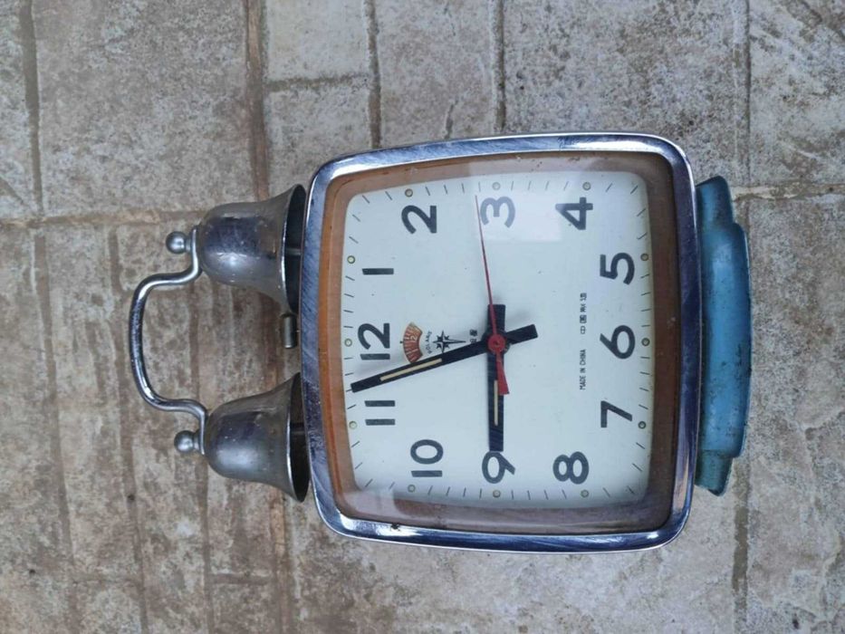 Стар китайски будилник