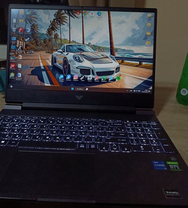 Hp Victus f15  core-i5_12450H kuchli protsessor , RTX -3050 video kart