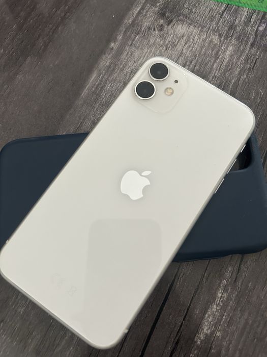 Iphone 11 (128 мгб) продам