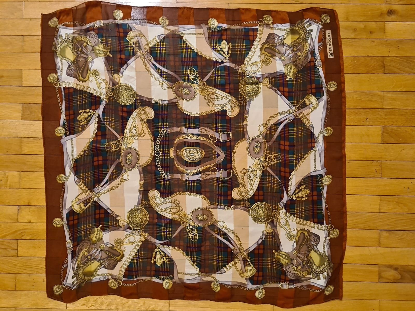 Vand esarfa  matase originale Fendi  Gucci, Louis Feraud Codello