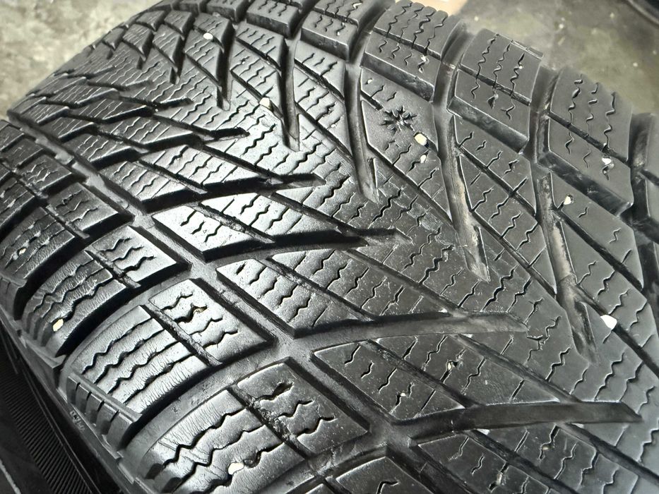 2x Anvelope iarna 195/55 R16 GoodYear Ultra Grip Performance 3