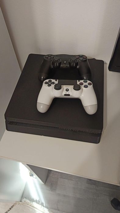 Vand PS 4 slim in stare F buna