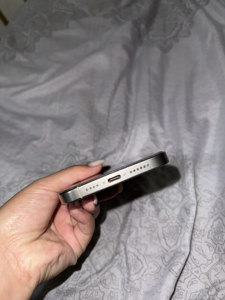 Iphone 15 pro max сотилади