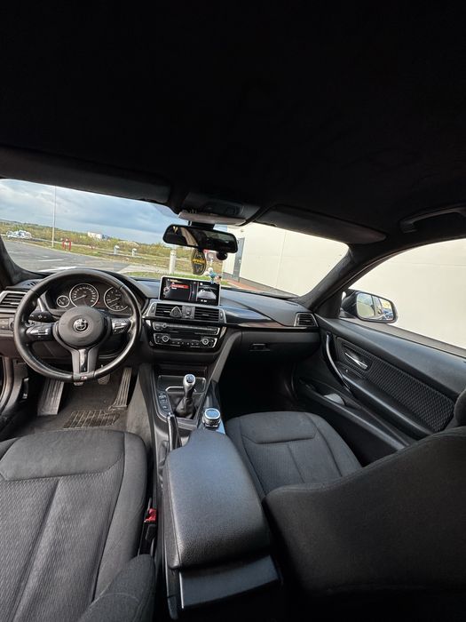 BMW F30 2016 320I