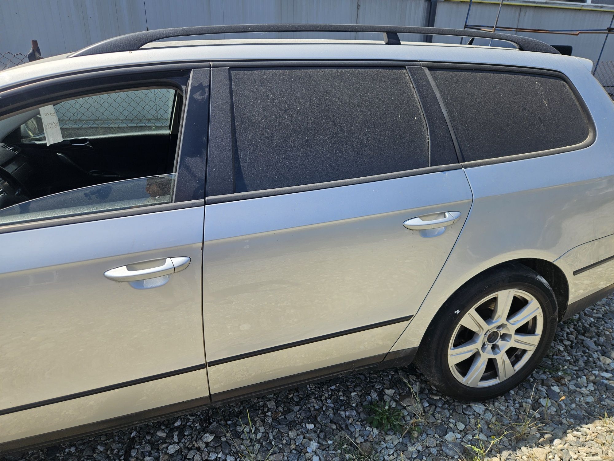Etrier frana elecric stanga spate vw passat b6